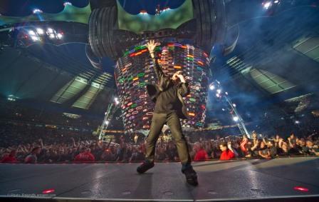 Un gros livre sur le U2 360° tour en pr&eacute;paration !