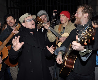 Verra-t-on Bono faire la manche dans Grafton Street cette ann&eacute;e ?